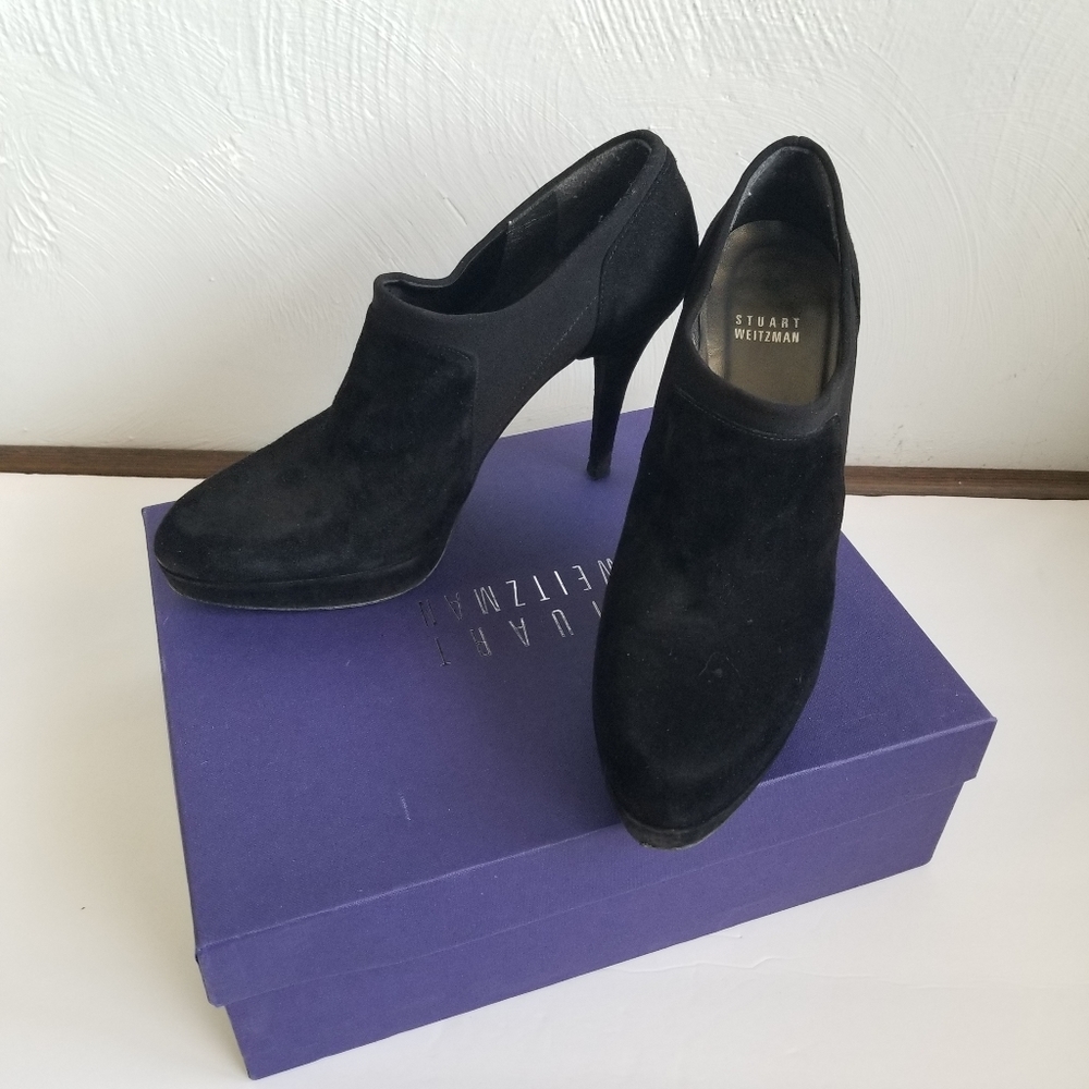 Stuart Weitzman Black Suede "Hold Me" Booties Sz 9